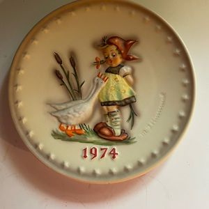 Goebel Hummel Plate 1974